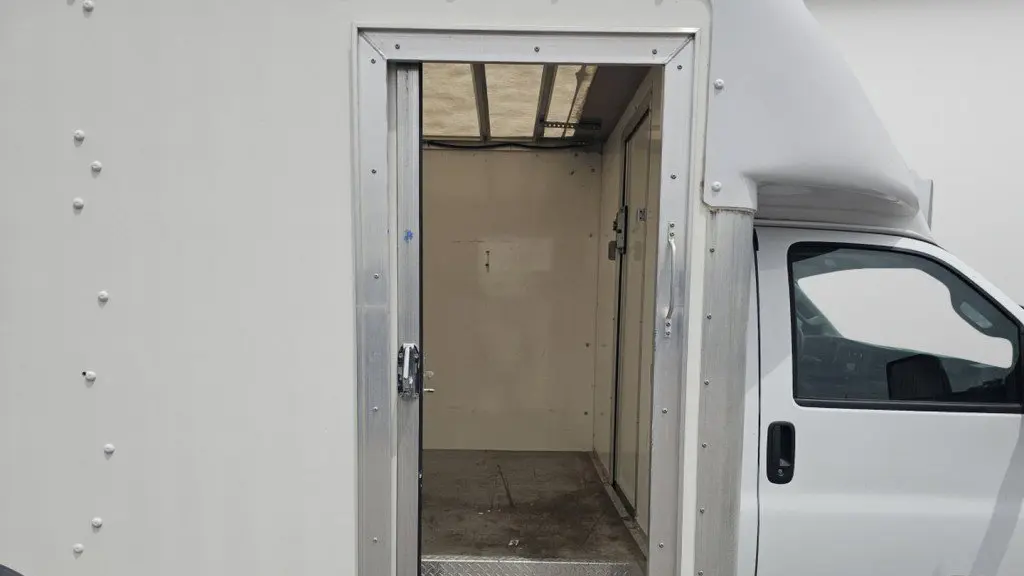 2022 Chevrolet Express 3500