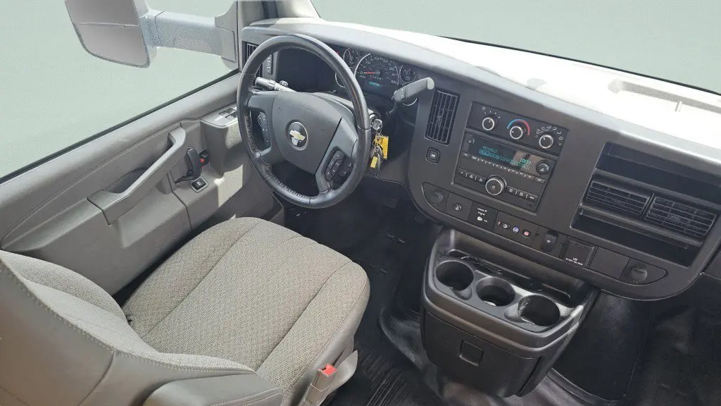2022 Chevrolet Express 3500