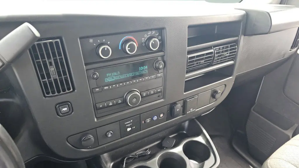 2022 Chevrolet Express 3500