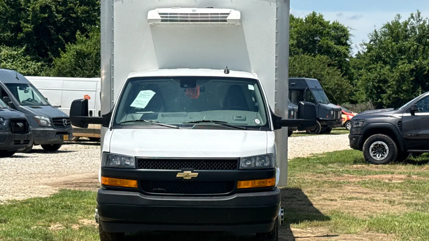 2024 Chevrolet Express 3500