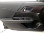 2016 Accord Thumbnail 12