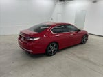2017 Accord Thumbnail 4
