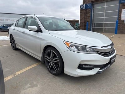 Photo of a 2017 Honda Accord Sport Special Edition 4DR Sedan CVT for sale