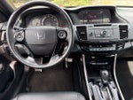 2017 Accord Thumbnail 21