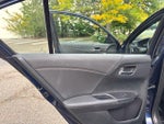 2017 Accord Thumbnail 30