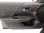 2017 Accord Thumbnail 12