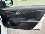 2017 Accord Thumbnail 14