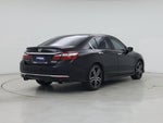 2017 Accord Thumbnail 8