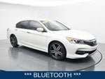 2017 Accord Thumbnail 2