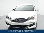2017 Accord Thumbnail 4