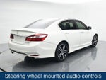 2017 Accord Thumbnail 10