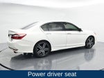 2017 Accord Thumbnail 11