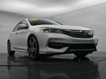 2017 Accord Thumbnail 40