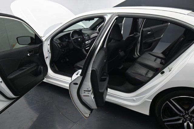 2017 Honda Accord - $12,674