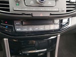 2017 Accord Thumbnail 16
