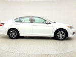 2017 Accord Thumbnail 4