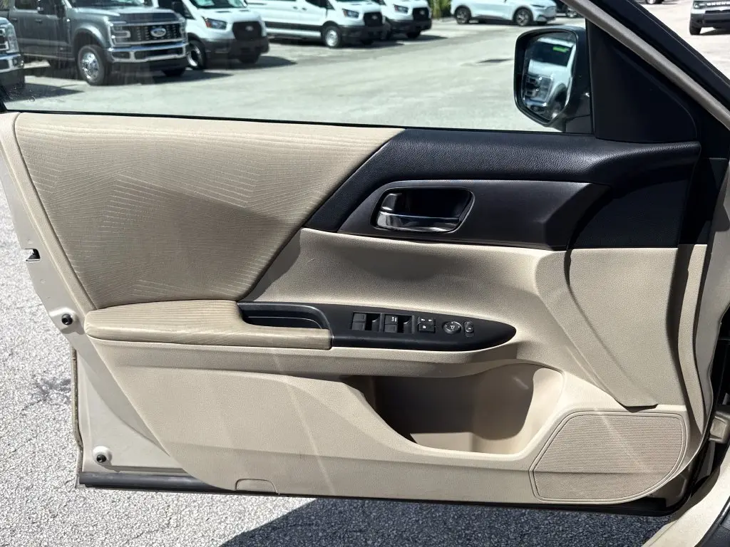 2014 Honda Accord - $5,900