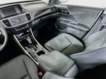 2017 Accord Thumbnail 11