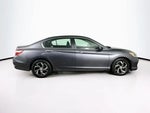 2017 Accord Thumbnail 25