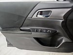 2015 Accord Thumbnail 12