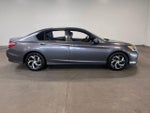 2017 Accord Thumbnail 2