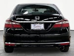 2017 Accord Thumbnail 4