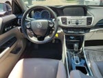 2017 Accord Thumbnail 15
