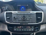 2017 Accord Thumbnail 16