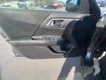 2015 Accord Thumbnail 10