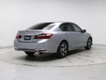 2017 Accord Thumbnail 8