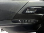 2016 Accord Thumbnail 12