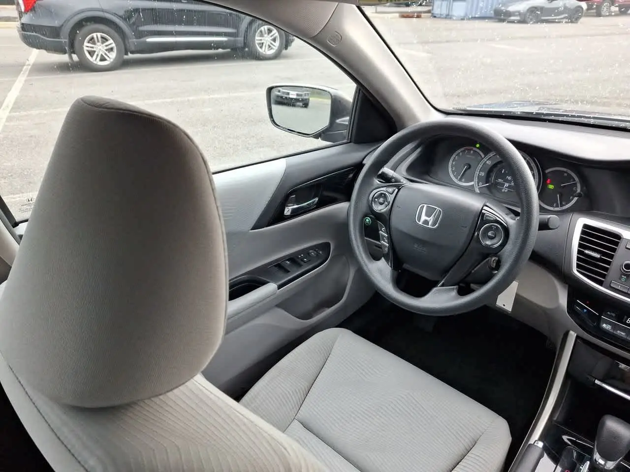 2017 Honda Accord - $11,989