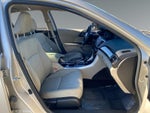 2016 Accord Thumbnail 15