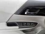2017 Accord Thumbnail 12