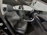 2017 Accord Thumbnail 24