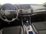 2017 Accord Thumbnail 9