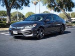 2016 Accord Thumbnail 2
