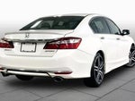 2017 Accord Thumbnail 13