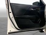 2017 Accord Thumbnail 22