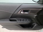 2016 Accord Thumbnail 12