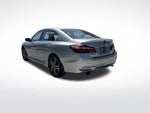 2017 Accord Thumbnail 6