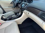 2017 Accord Thumbnail 17