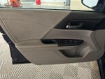2015 Accord Thumbnail 15