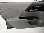 2016 Accord Thumbnail 12