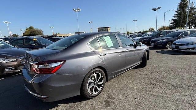 2017 Honda Accord EX