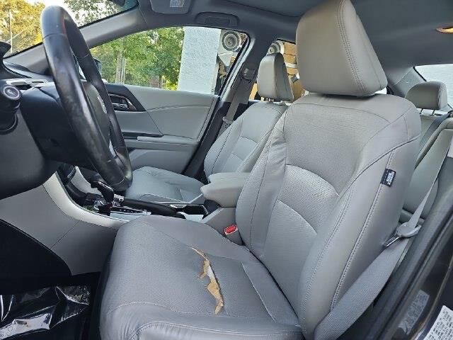 2017 Honda Accord - $17,797