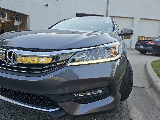 2017 Honda Accord - $17,797