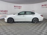 2016 Accord Thumbnail 5