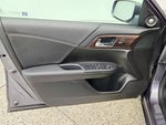 2017 Accord Thumbnail 11