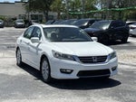 2015 Accord Thumbnail 3